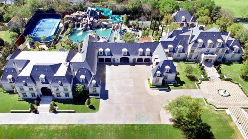 A Look Inside The Unbelievable Homes Of Celebrities