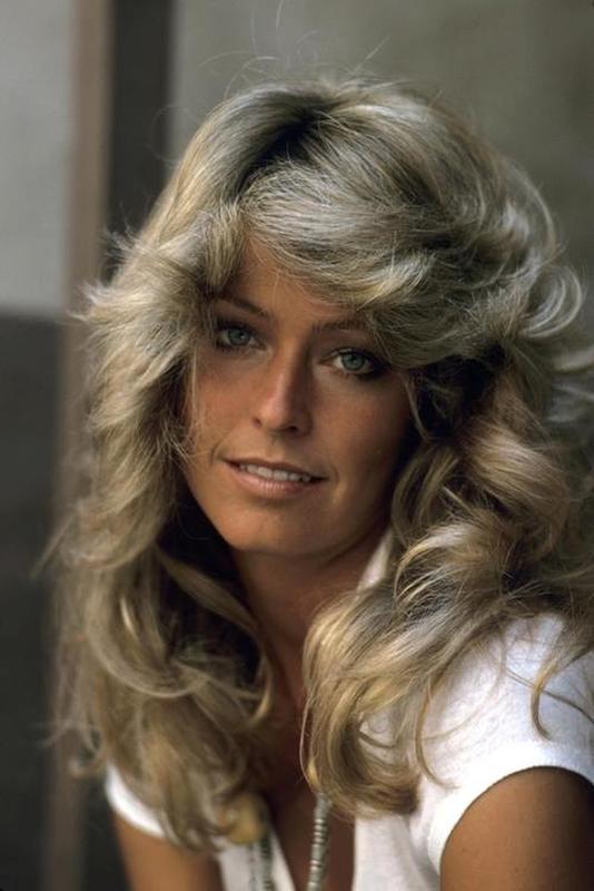 Farrah Fawcett was the '70s golden girl! 9